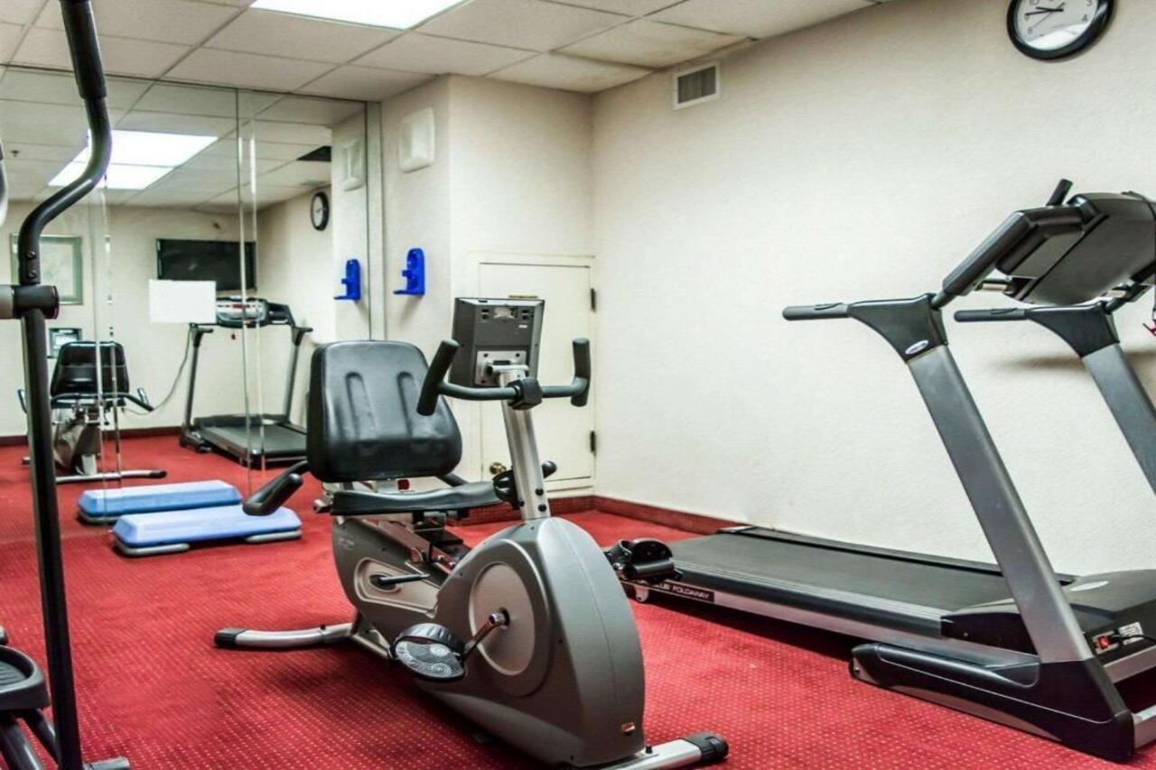 Quality Suites Fort Myers Airport I-75 מראה חיצוני תמונה