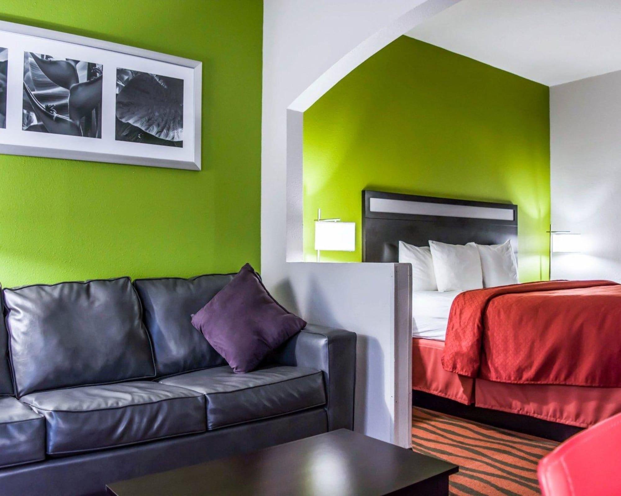 Quality Suites Fort Myers Airport I-75 מראה חיצוני תמונה