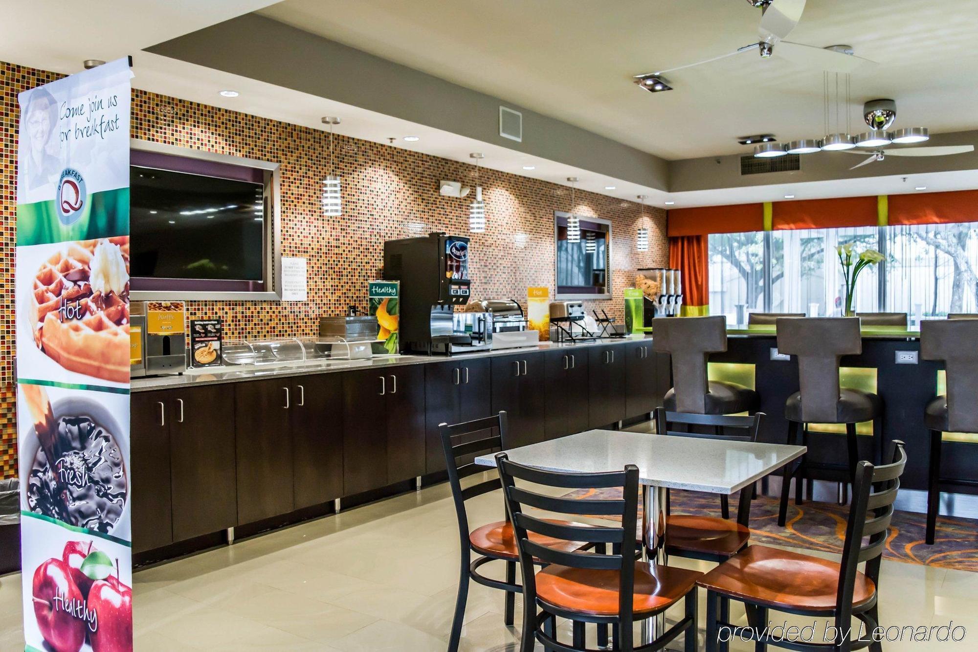 Quality Suites Fort Myers Airport I-75 מראה חיצוני תמונה
