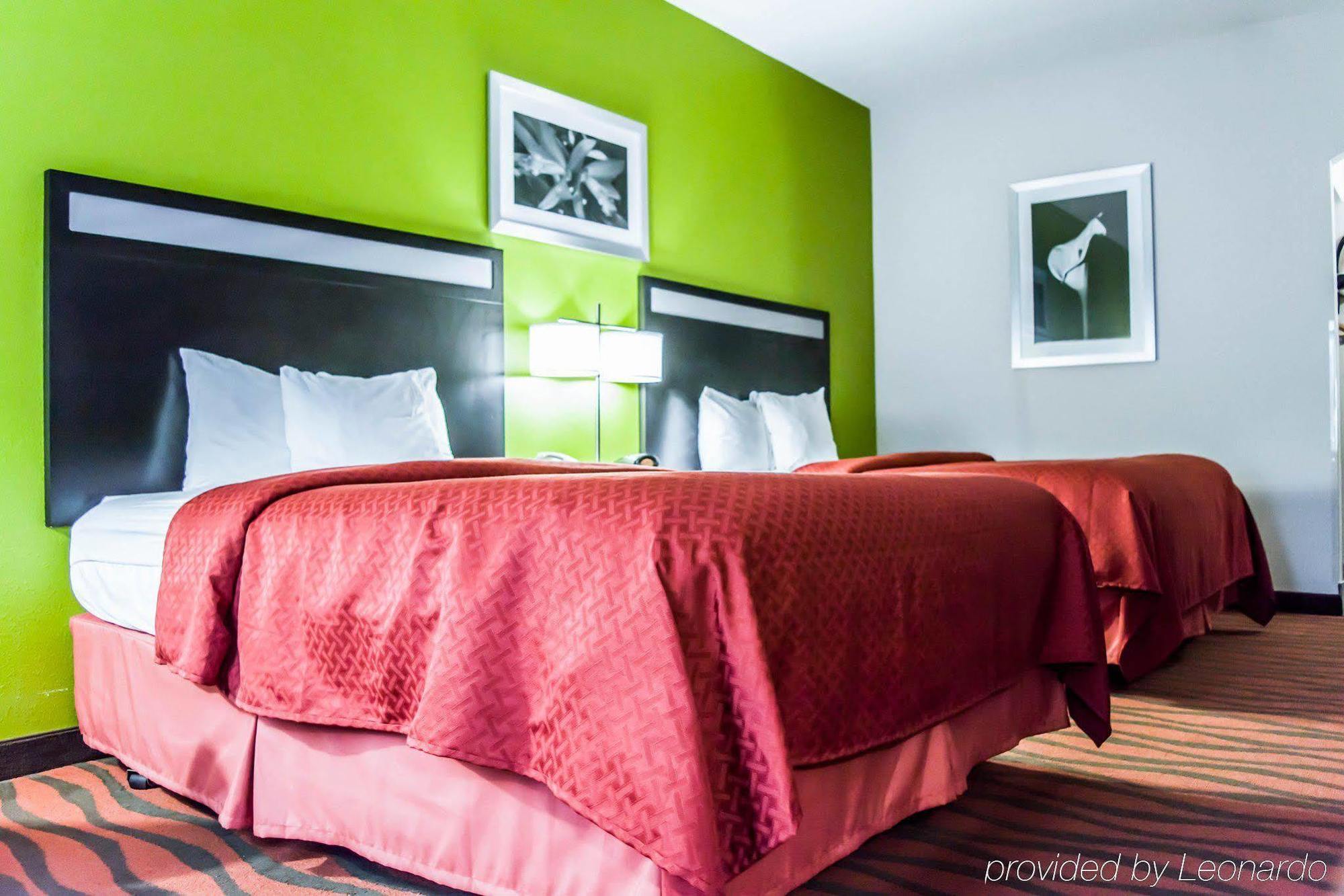 Quality Suites Fort Myers Airport I-75 מראה חיצוני תמונה