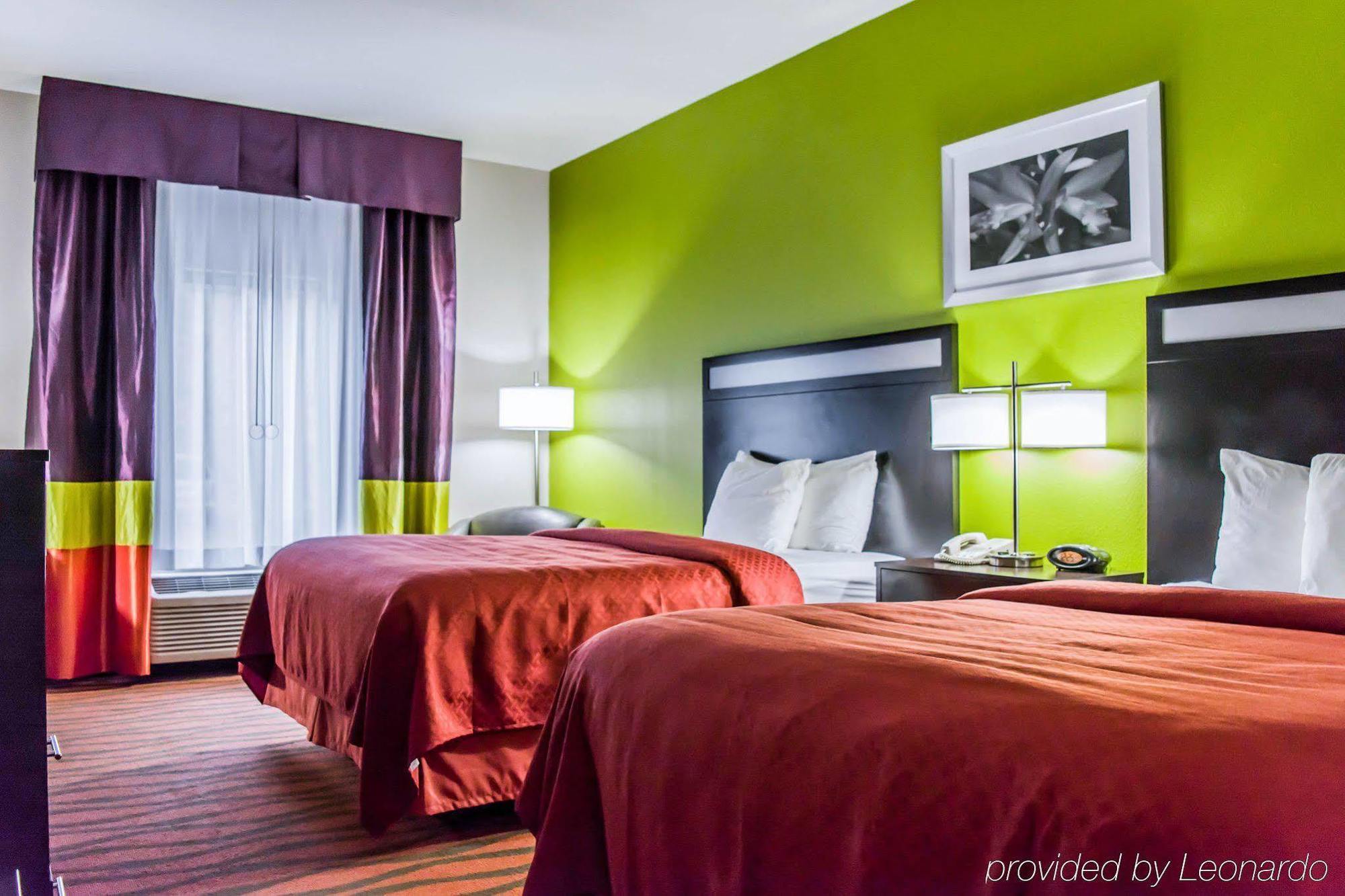 Quality Suites Fort Myers Airport I-75 מראה חיצוני תמונה